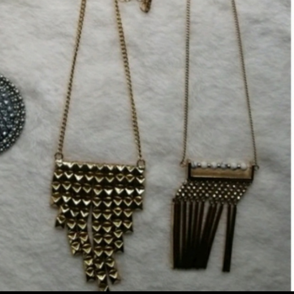 Necklaces - Picture 4 of 4